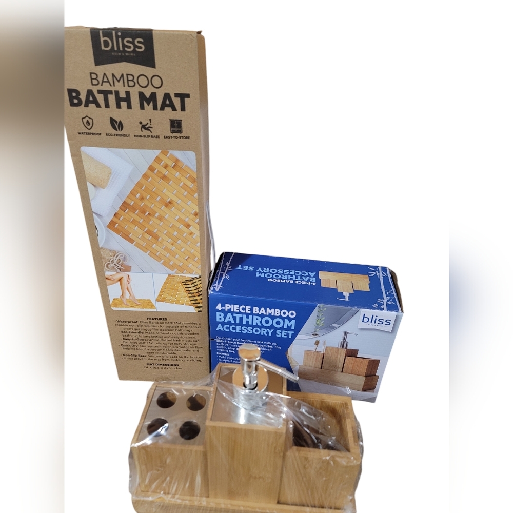 Bathroom accessory set
